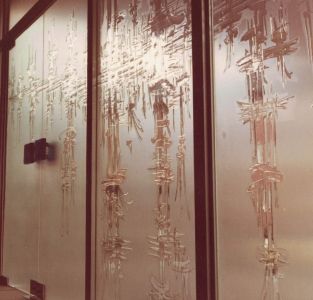 Lüdinghausen und Wuppertal – Glasschliff für Türanlagen der Firma G. Mai und der Dresdner Bank, 1964-65