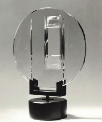 Glasobjekt, o.J. - Kristallglas, drehbar im Kugellager - H. ca. 28 cm, Ø ca. 21 cm, Glasstärke 22 mm